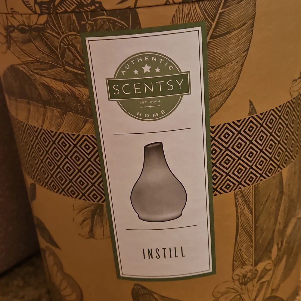 New Scentsy Instill Diffuser Shade